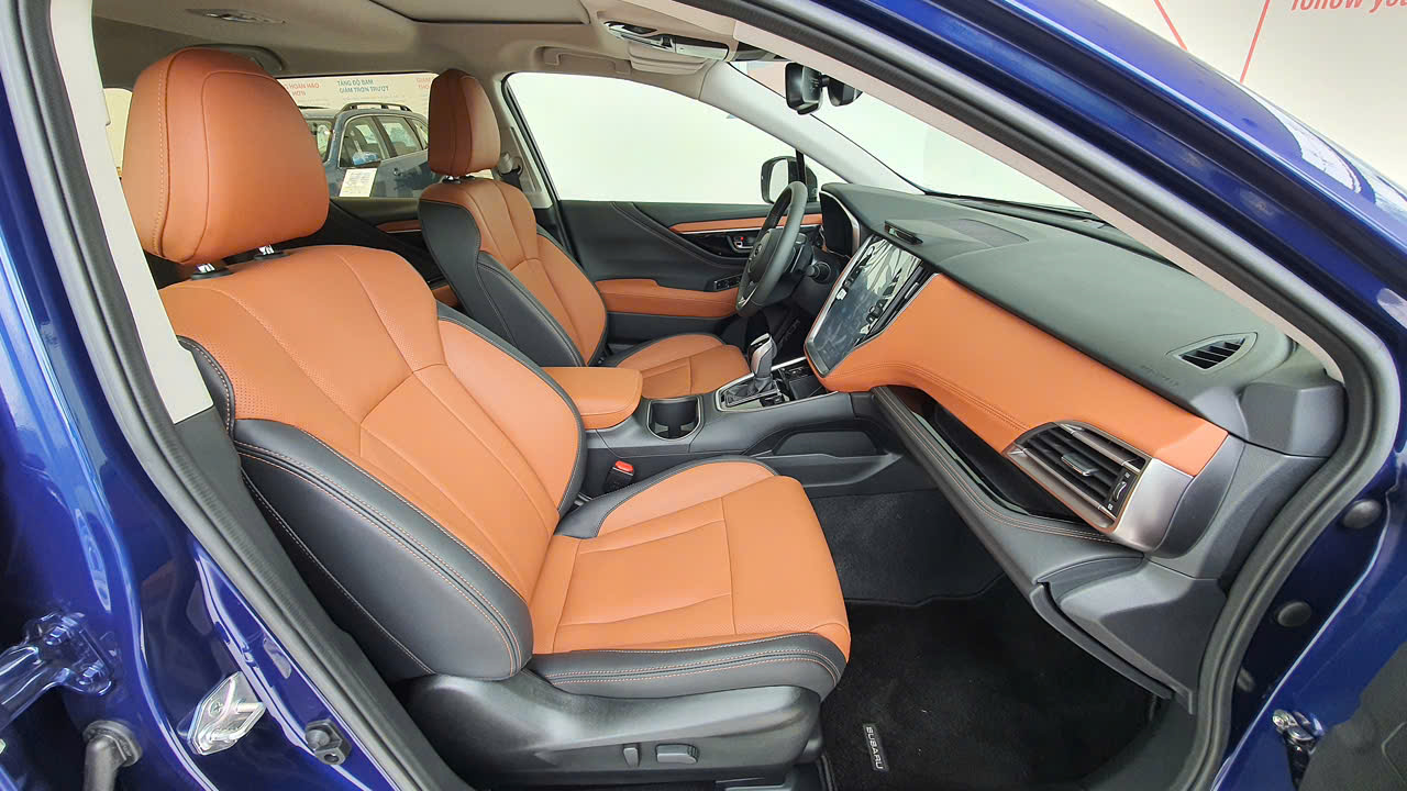 Subaru Outback trang bị da Nappa